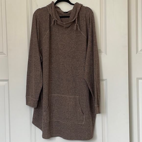 torrid Sweaters - Torrid Brown Hooded Sweater Kangaroo Pocket 5X